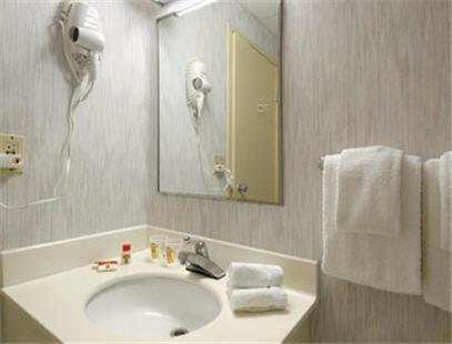 ווסט הייבן Quality Inn חדר תמונה